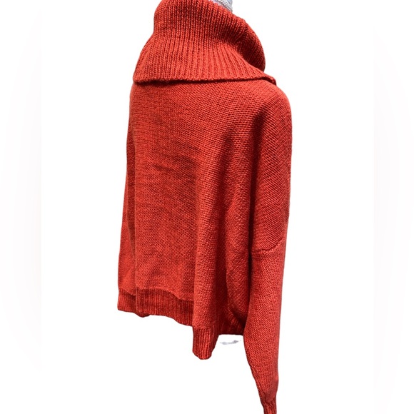 NWT BB Dakota Long Sleeve Wool Blend Cable Knit Cropped Sweater Size Large - Picture 11 of 13